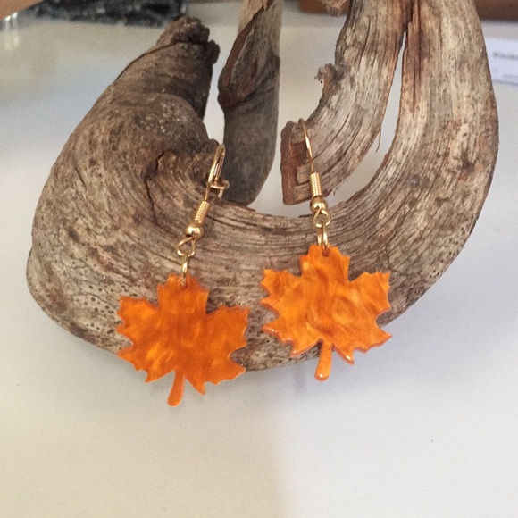 Free ADD-ON with any order - Maple Leaves Earrings - Picture 2 of 4